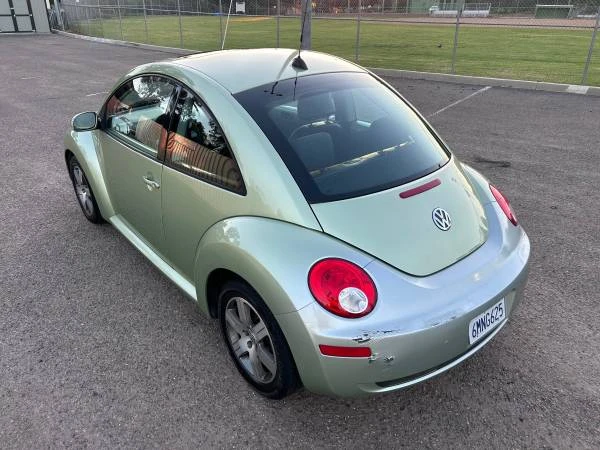2006 Volkswagen New Beetle - Image 19 of 21