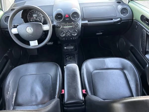 2006 Volkswagen New Beetle - Image 12 of 21