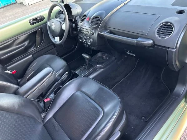 2006 Volkswagen New Beetle - Image 15 of 21