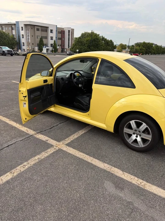 2006 Volkswagen New Beetle - Image 6 of 20