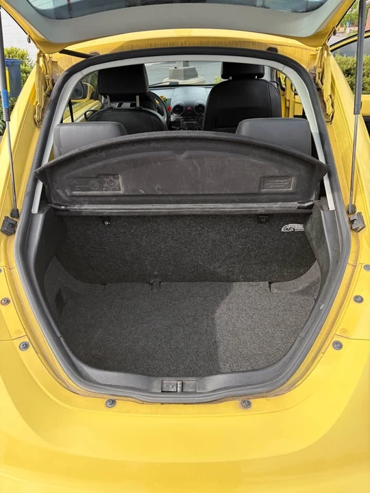 2006 Volkswagen New Beetle - Image 16 of 20