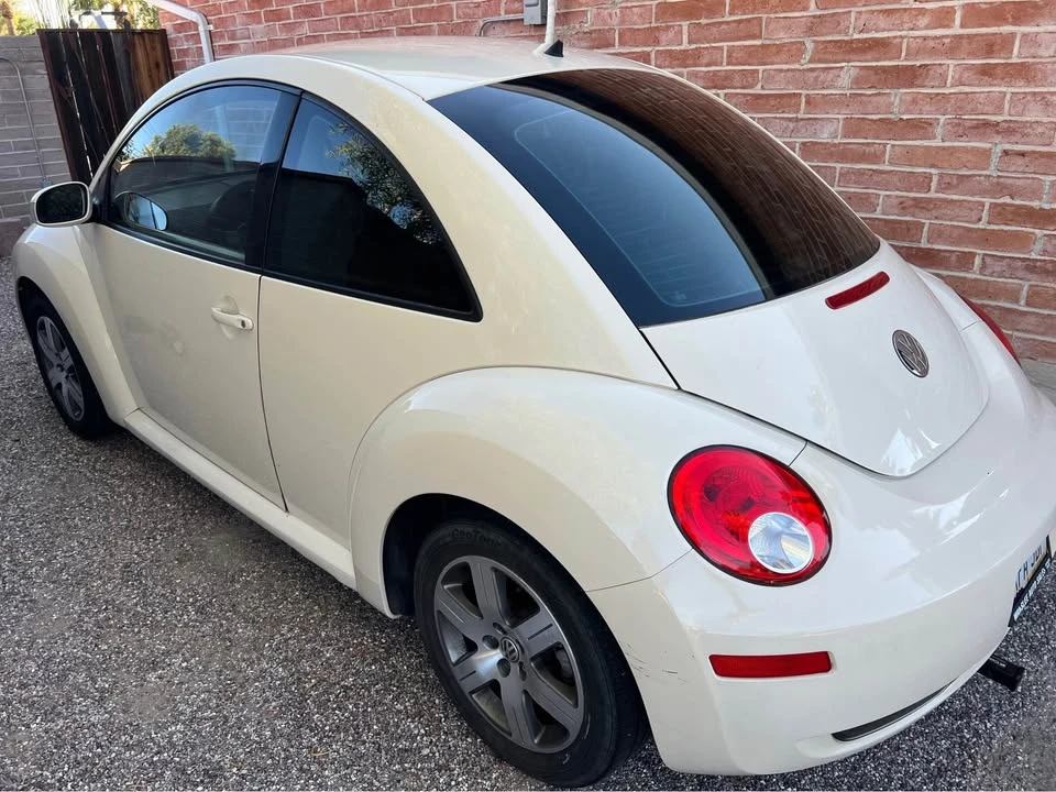 2006 Volkswagen New Beetle - Image 6 of 11
