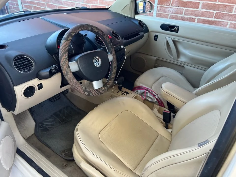 2006 Volkswagen New Beetle - Image 8 of 11