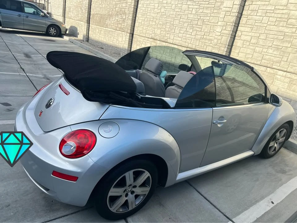 2006 Volkswagen New Beetle - Image 5 of 20