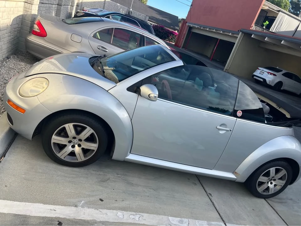 2006 Volkswagen New Beetle - Image 7 of 20