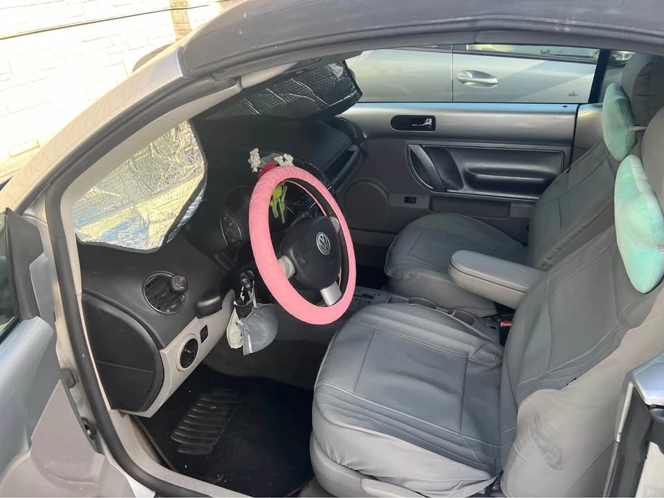2006 Volkswagen New Beetle - Image 17 of 20