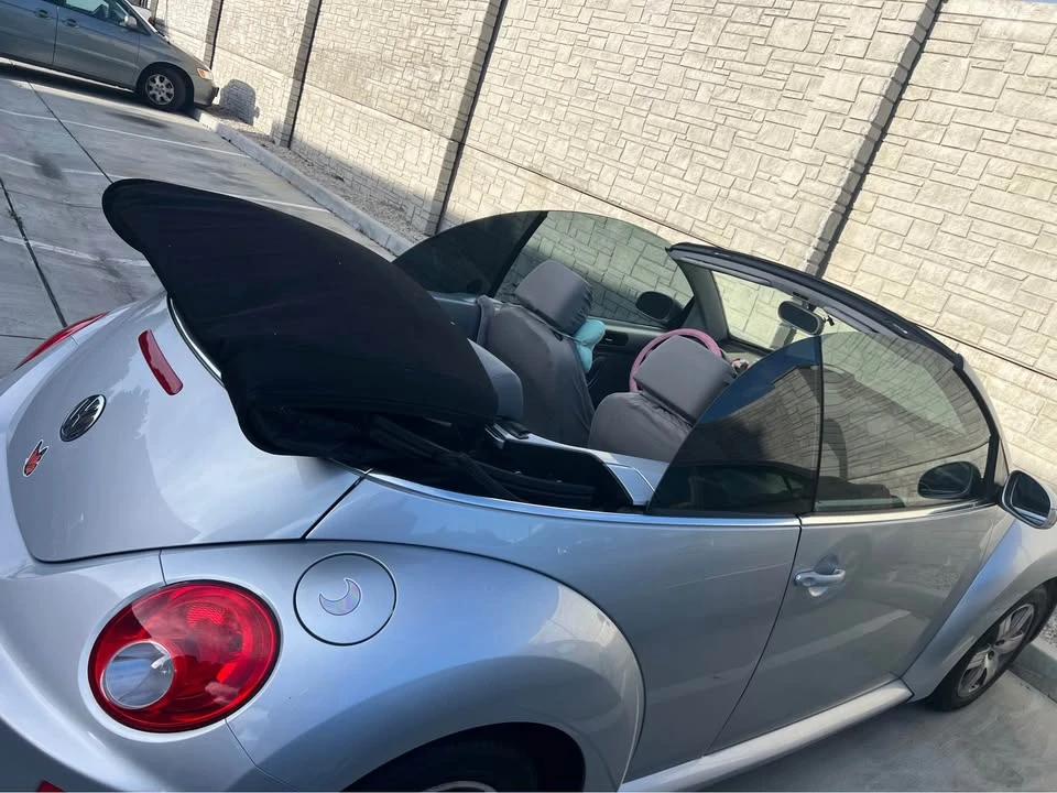 2006 Volkswagen New Beetle - Image 12 of 20