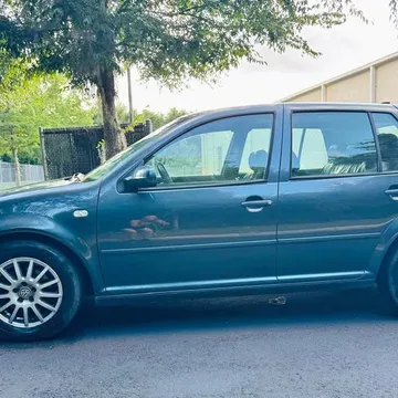 2006 Volkswagen Golf GL Hatchback 4D