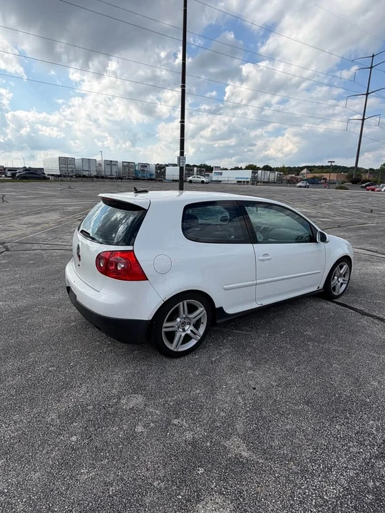 2006 Volkswagen GTI Mk5 - Image 2 of 8