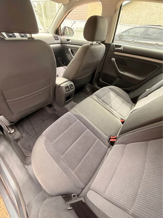 2006 Volkswagen Jetta - Image 6 of 11
