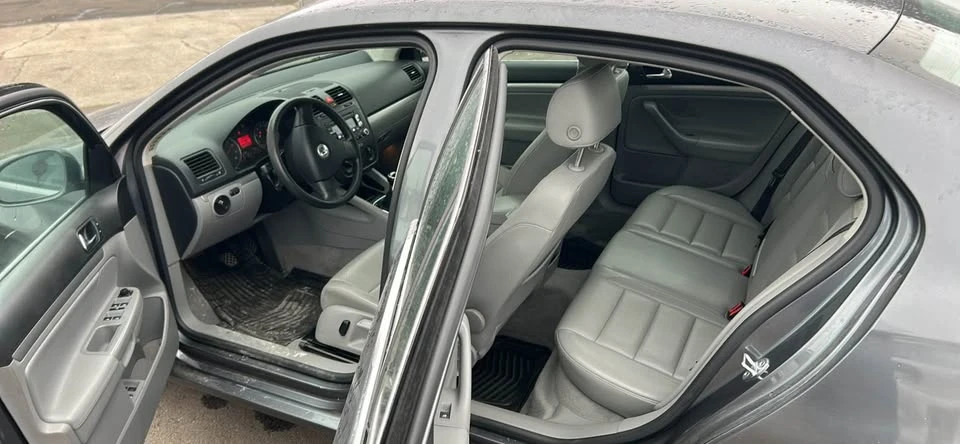 2006 Volkswagen A5 Jetta - Image 5 of 6