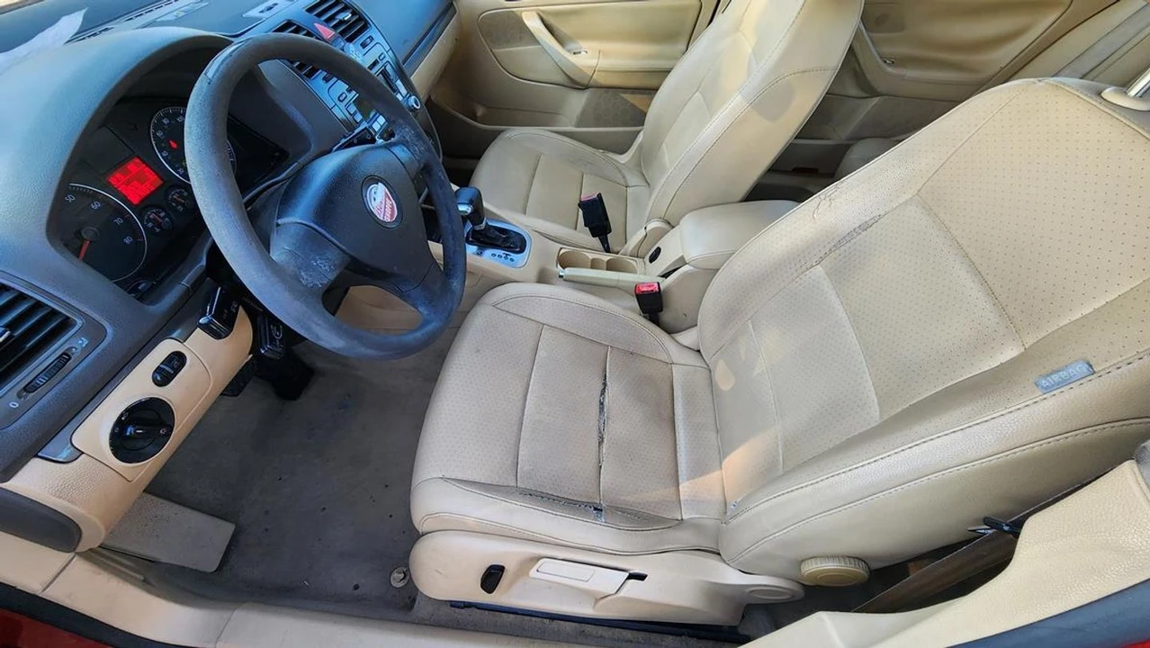 2006 Volkswagen A5 Jetta - Image 14 of 21
