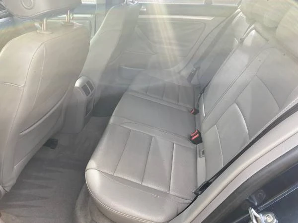 2006 Volkswagen A5 Jetta - Image 9 of 10
