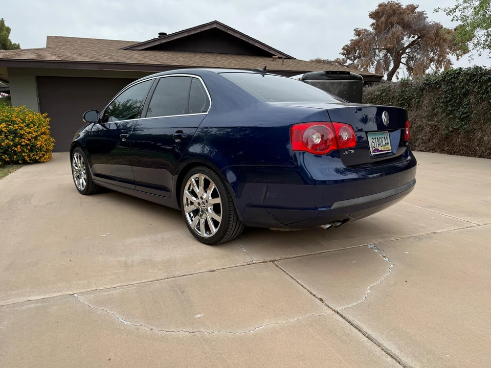 2006 Volkswagen A5 Jetta - Image 8 of 31