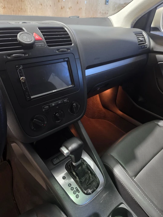 2006 Volkswagen A5 Jetta - Image 10 of 21