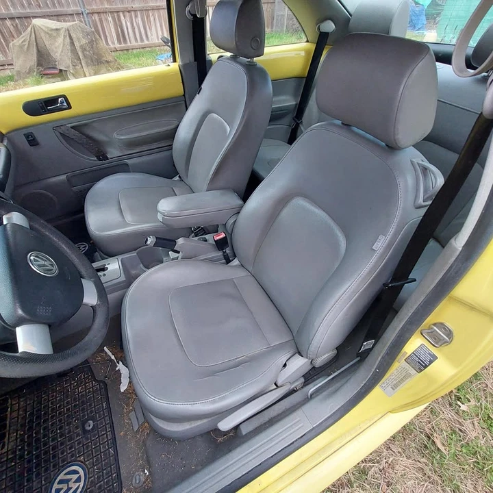 2006 Volkswagen New Beetle - Image 6 of 18