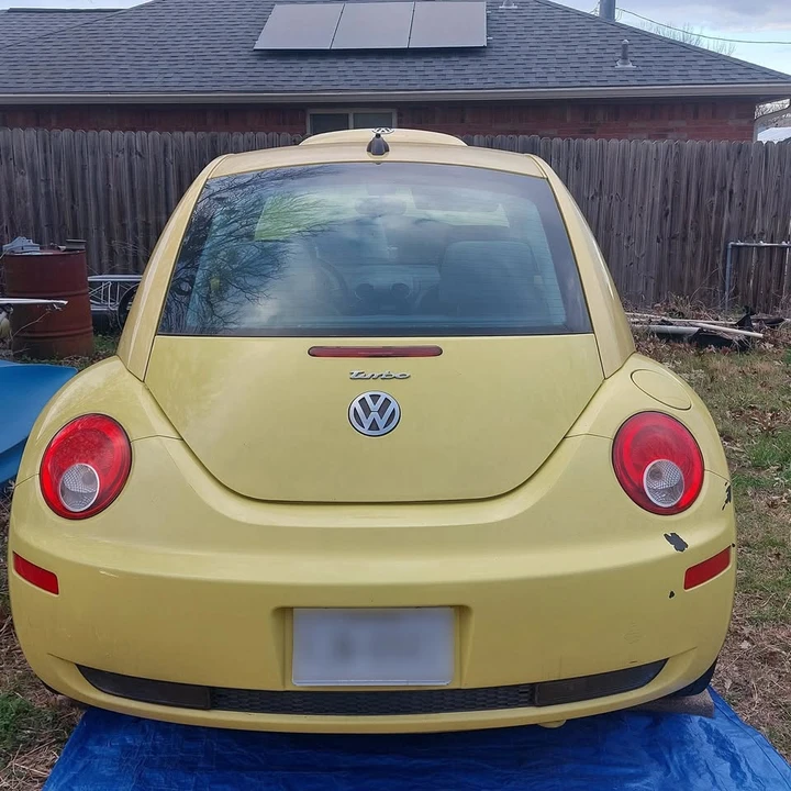 2006 Volkswagen New Beetle - Image 2 of 18