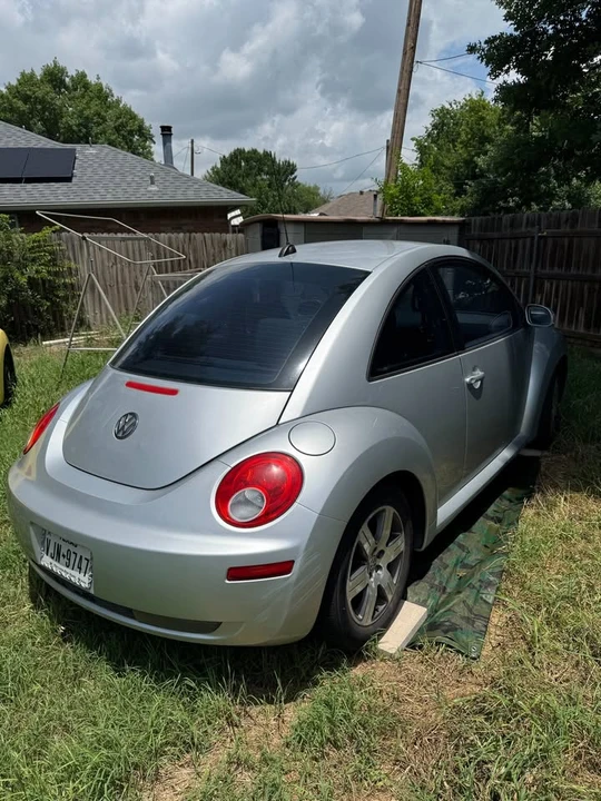 2006 Volkswagen New Beetle - Image 15 of 18
