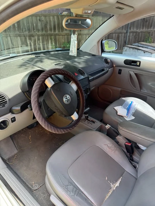 2006 Volkswagen New Beetle - Image 17 of 18