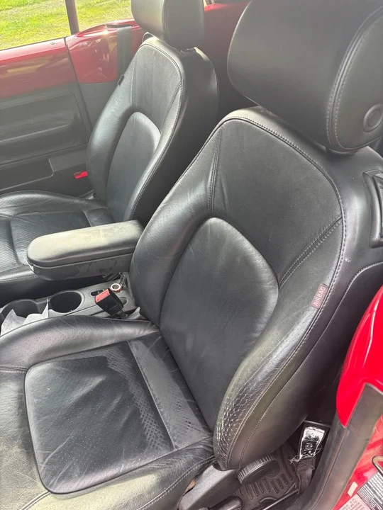 2006 Volkswagen New Beetle - Image 2 of 10