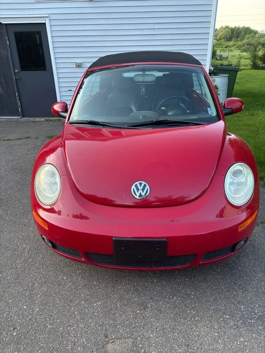 2006 Volkswagen New Beetle - Image 9 of 10