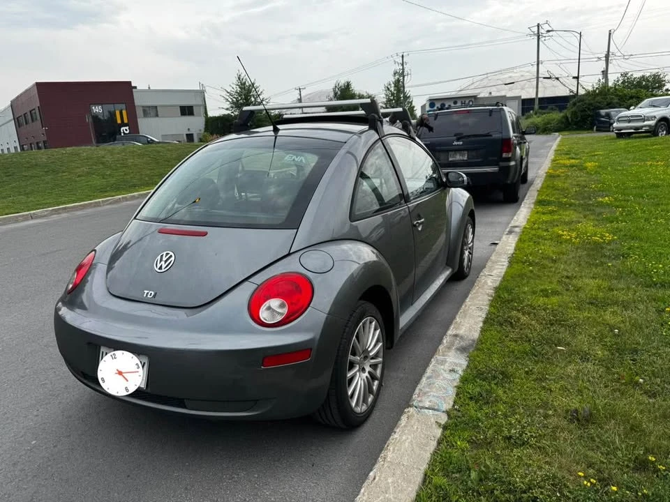 2006 Volkswagen New Beetle - Image 3 of 4