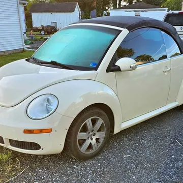 2006 Volkswagen New Beetle 2.5 Convertible 2D