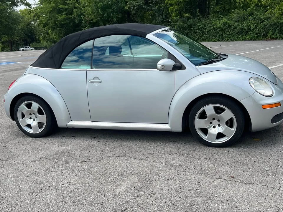 2006 Volkswagen New Beetle - Image 14 of 15