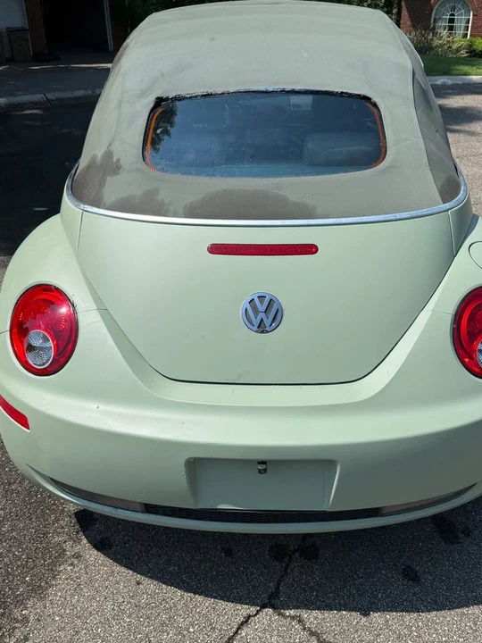 2006 Volkswagen New Beetle - Image 9 of 19