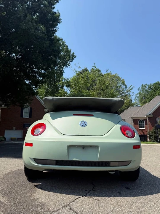 2006 Volkswagen New Beetle - Image 5 of 19