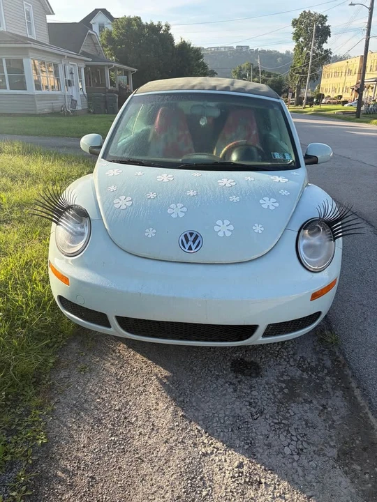 2006 Volkswagen New Beetle - Image 4 of 8