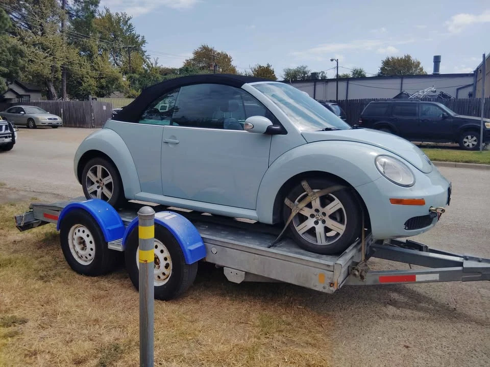 2006 Volkswagen New Beetle - Image 3 of 7