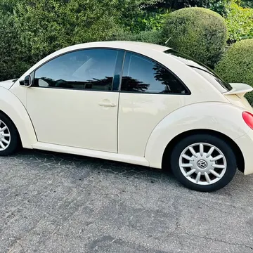2006 Volkswagen New Beetle 2.5