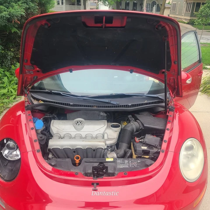 2006 Volkswagen New Beetle - Image 5 of 10