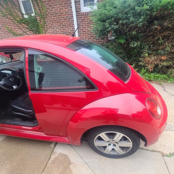 2006 Volkswagen New Beetle - Image 4 of 10