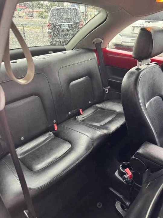 2006 Volkswagen New Beetle - Image 12 of 15