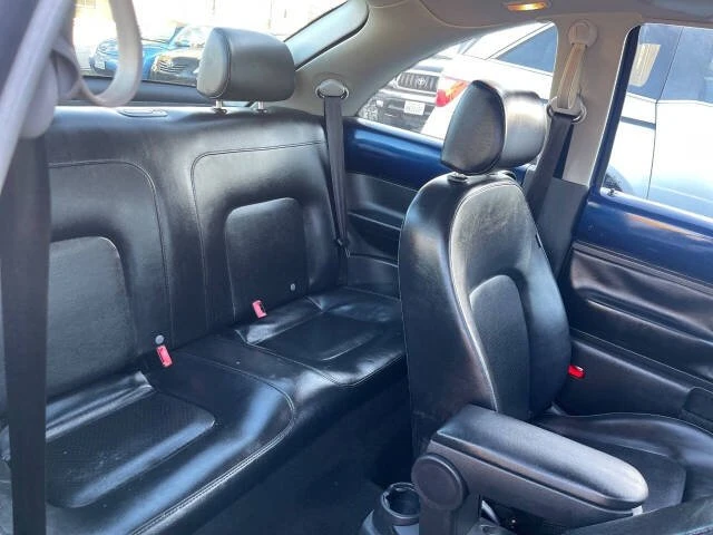 2006 Volkswagen New Beetle - Image 10 of 14
