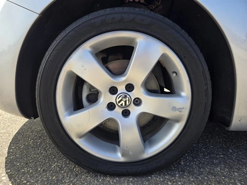 2006 Volkswagen New Beetle - Image 18 of 19