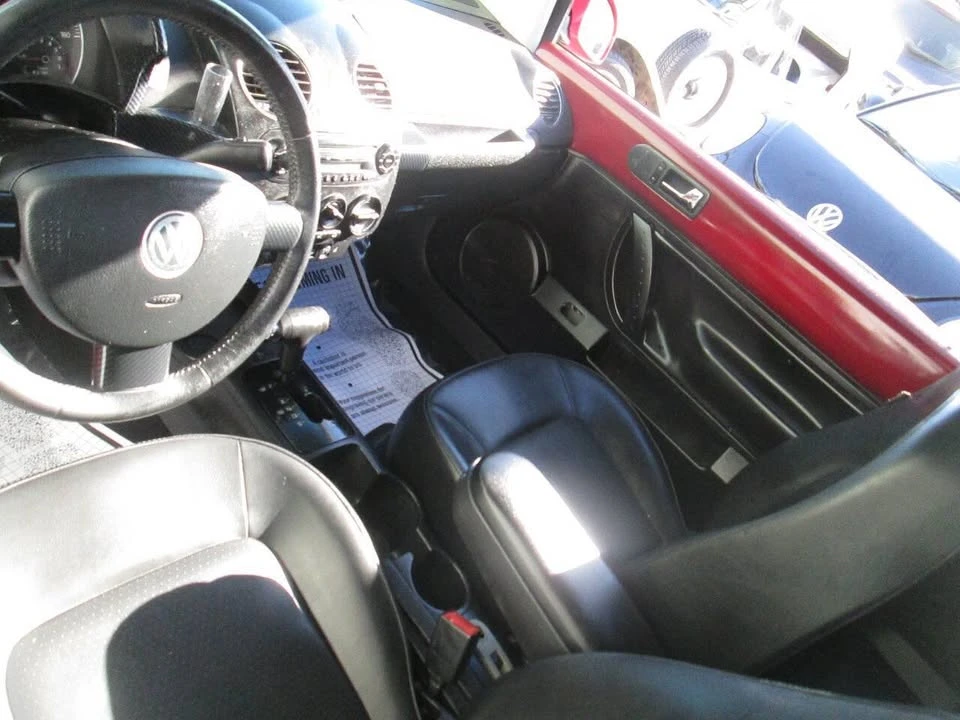 2006 Volkswagen New Beetle - Image 15 of 17