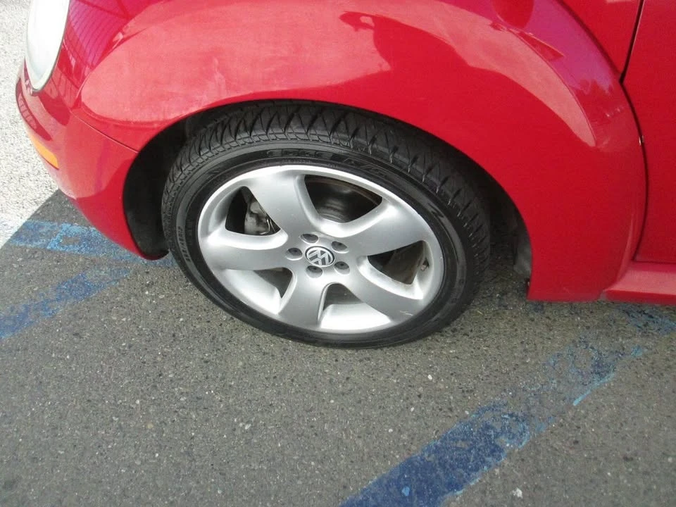 2006 Volkswagen New Beetle - Image 17 of 17