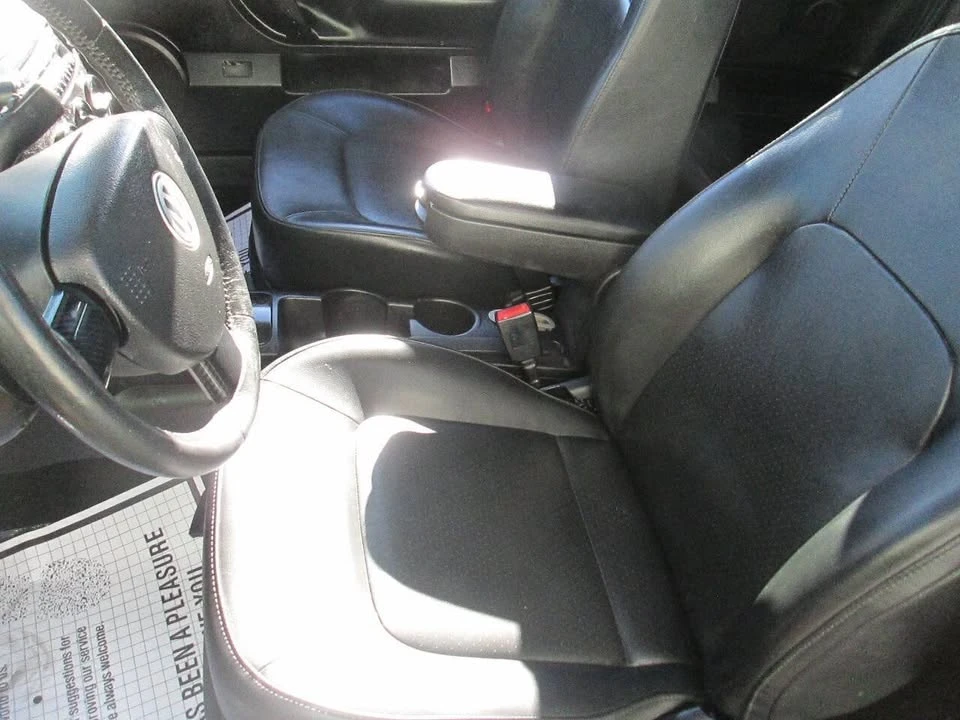2006 Volkswagen New Beetle - Image 13 of 17