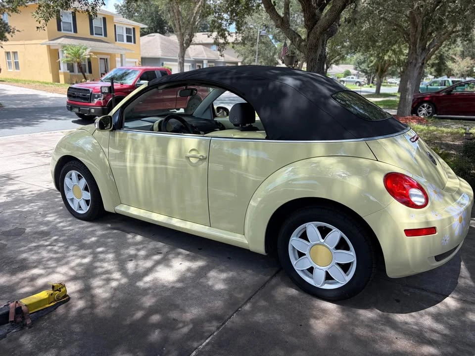 2006 Volkswagen New Beetle - Image 8 of 20