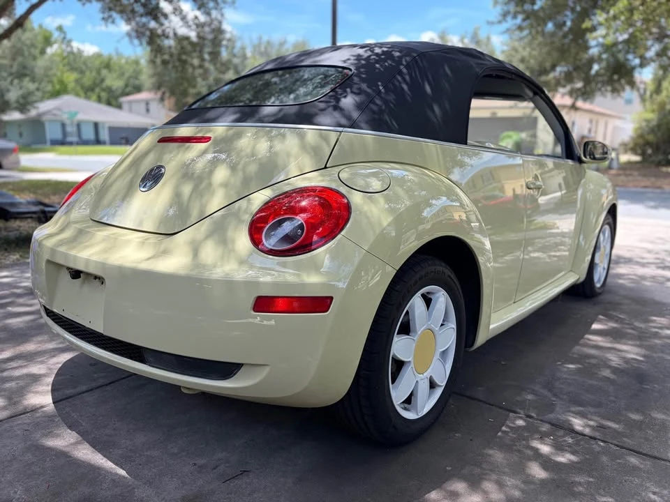 2006 Volkswagen New Beetle - Image 5 of 20