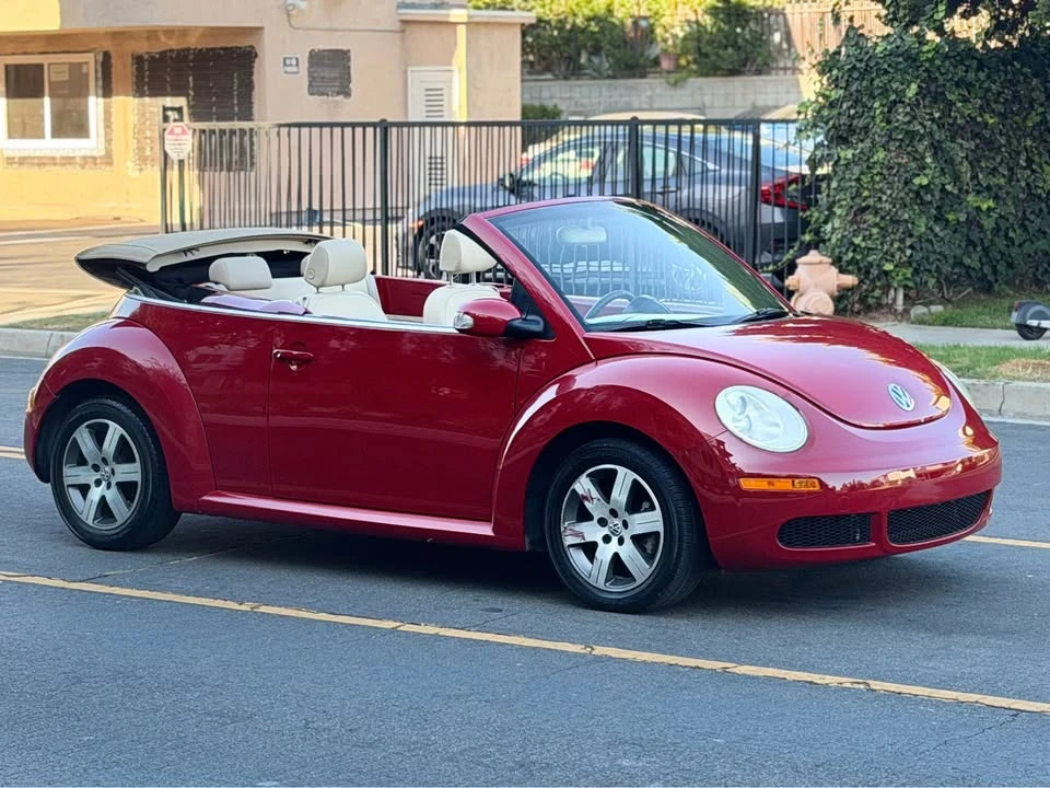 2006 Volkswagen New Beetle - Image 10 of 19