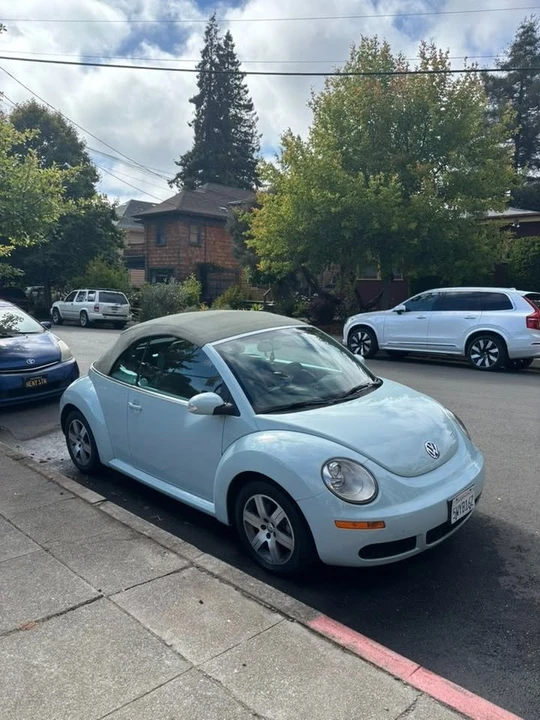 2006 Volkswagen New Beetle - Image 8 of 16