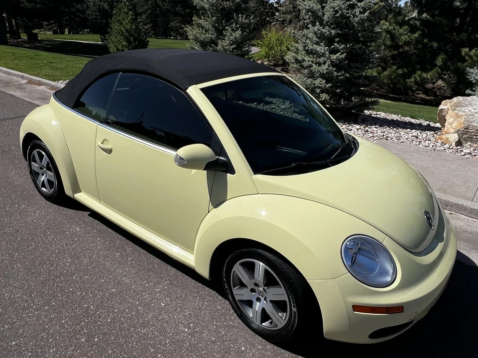 2006 Volkswagen New Beetle - Image 12 of 31