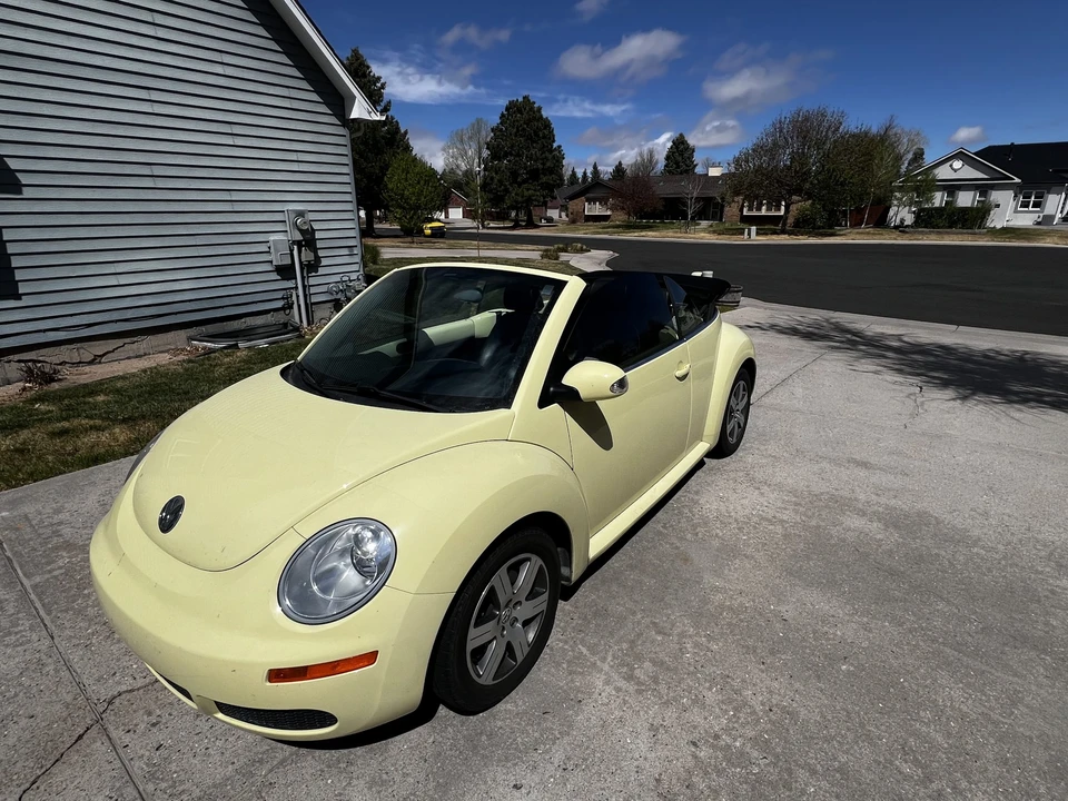 2006 Volkswagen New Beetle - Image 16 of 31