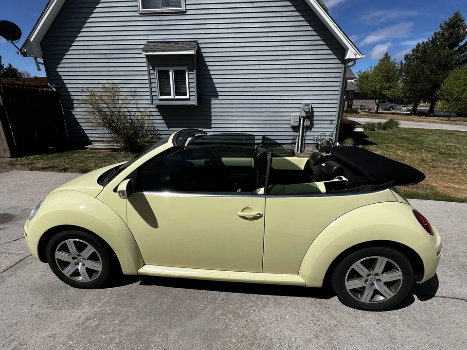 2006 Volkswagen New Beetle - Image 17 of 31
