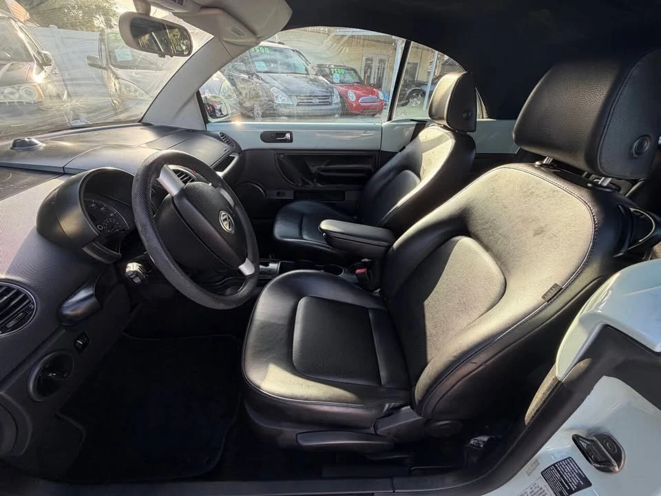 2006 Volkswagen New Beetle - Image 12 of 20