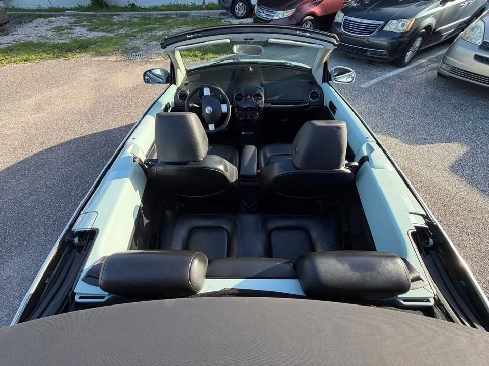 2006 Volkswagen New Beetle - Image 9 of 20
